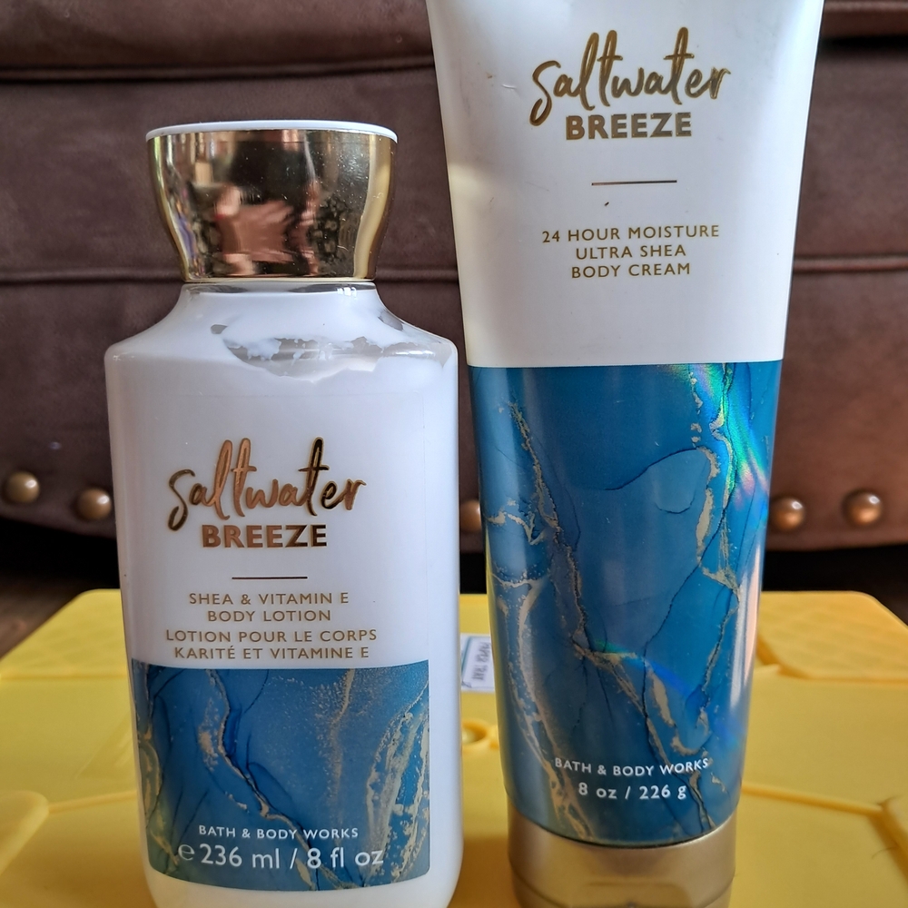 Bath & Body Works Saltwater Breeze Lotion & Cream Set - White and Blue
